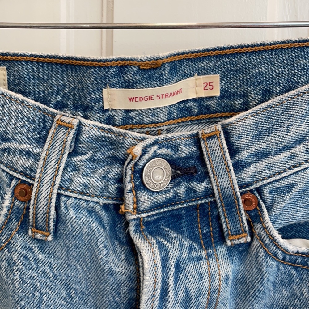 Levi’s Wedgie Straight Jeans Size 25 - Picture 8 of 8